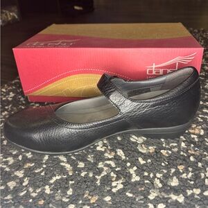 Women's Black Leather Shoes
